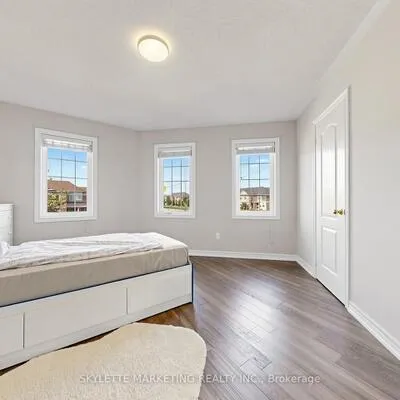 2417,&nbsp;Bur Oak, Greensborough, Markham
