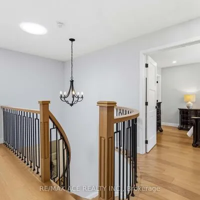 19,&nbsp;Barker, Sherwood-Amberglen, Markham