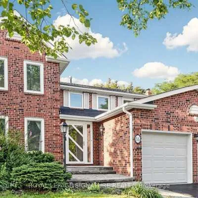 16,&nbsp;Meyer, Markham Village, Markham