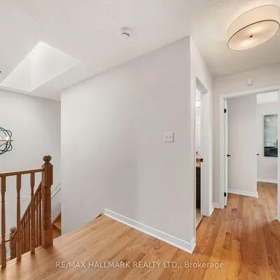 26,&nbsp;Larcastle, Berczy, Markham