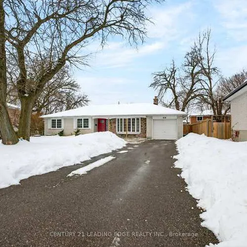 Premium freehold home for sale: 24, Lincoln Green, Bullock, Markham