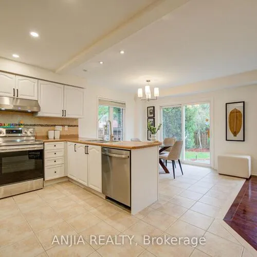 Premium freehold home for sale: 1, Aylesbury, Berczy, Markham