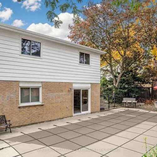 Premium freehold home for sale: 41, John Dexter, Sherwood-Amberglen, Markham