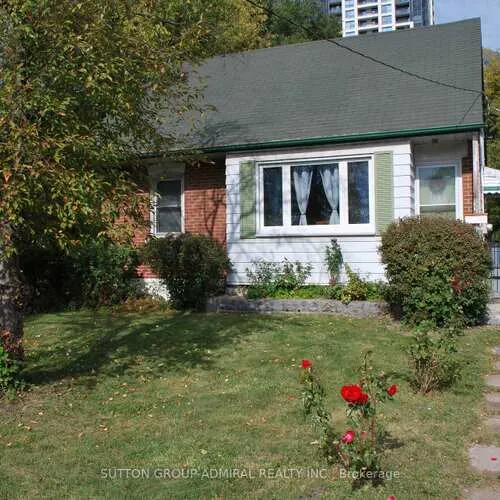 Premium freehold home for sale: 10, Highland Park, Grandview, Markham