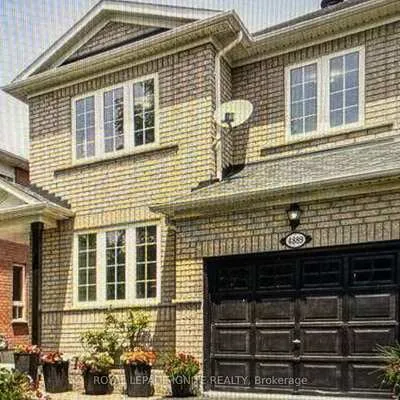 4889, Yorkshire, Hurontario, Mississauga