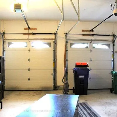 1275, Saginaw, Lorne Park, Mississauga