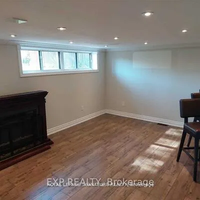 2587, Burslem, Cooksville, Mississauga