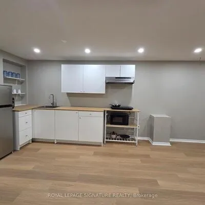 971, Ledbury, East Credit, Mississauga