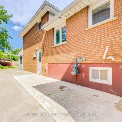 2575, Benedet, Clarkson, Mississauga