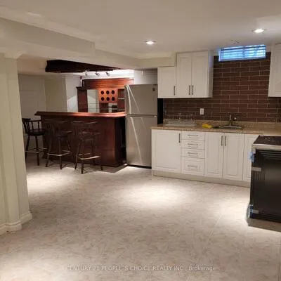 2524,&nbsp;Banfield, Central Erin Mills, Mississauga