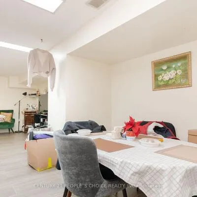 362,&nbsp;Kingsbridge, Hurontario, Mississauga