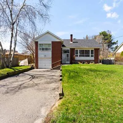 1821,&nbsp;Christopher, Clarkson, Mississauga
