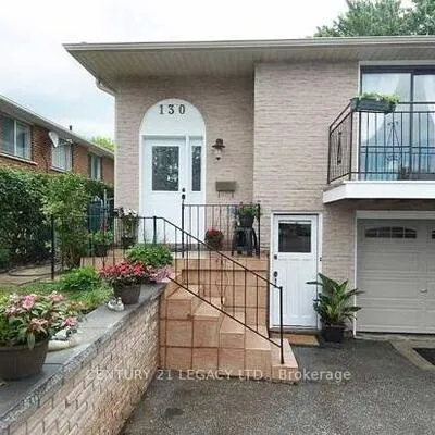 130,&nbsp;Surbray, Fairview, Mississauga