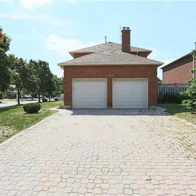 460,&nbsp;Chieftan, Hurontario, Mississauga