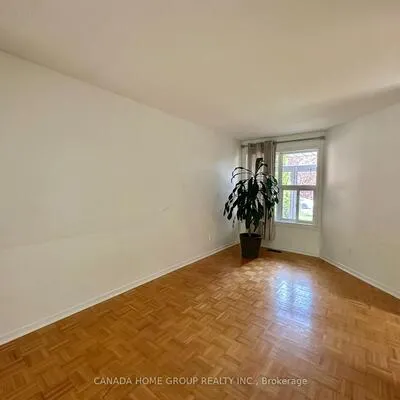 303,&nbsp;Riel, Fairview, Mississauga