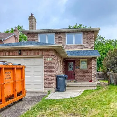 655,&nbsp;Paragon, Creditview, Mississauga