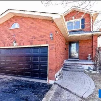 4339,&nbsp;Radisson (upper level), Central Erin Mills, Mississauga