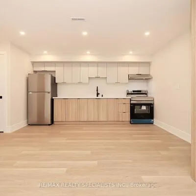 1048,&nbsp;ROOSEVELT, Lakeview, Mississauga