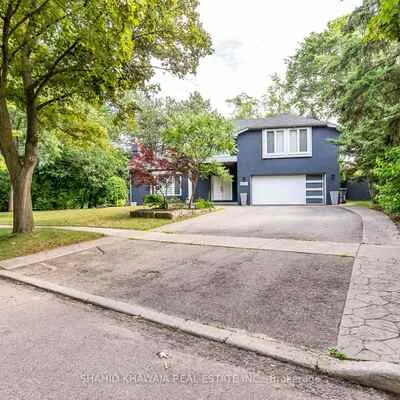 1590,&nbsp;Yew, Sheridan, Mississauga