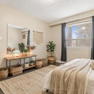 957,&nbsp;Beechwood, Lakeview, Mississauga