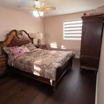 323,&nbsp;Winfield, Hurontario, Mississauga
