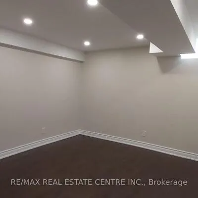 5926,&nbsp;Sidmouth, East Credit, Mississauga