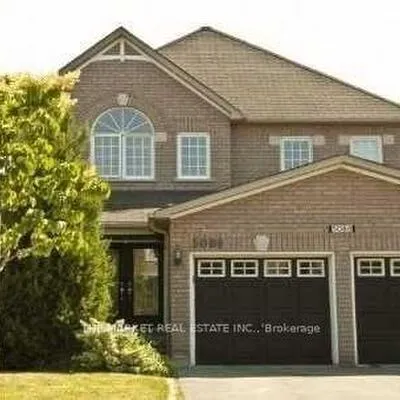 5088,&nbsp;Forestwalk, Hurontario, Mississauga