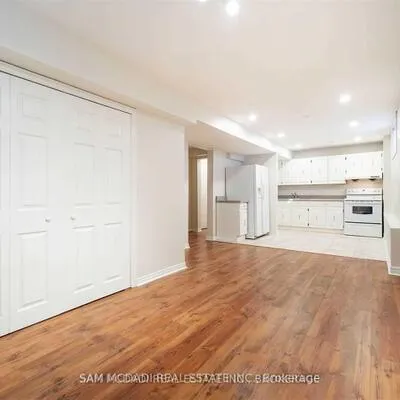 2212,&nbsp;Florian (Lower), Cooksville, Mississauga
