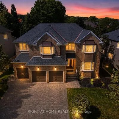 2427,&nbsp;Erin Centre, Central Erin Mills, Mississauga