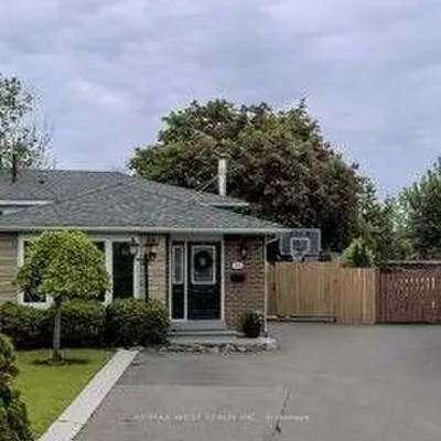 844,&nbsp;Eaglemount, Erindale, Mississauga