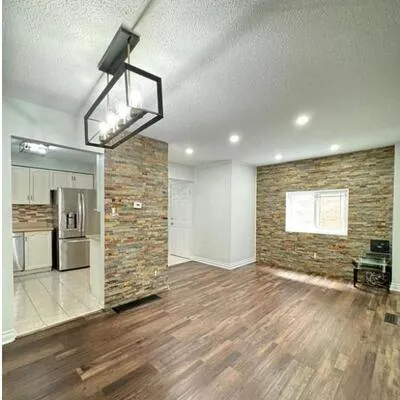 659,&nbsp;Roselaire, Hurontario, Mississauga