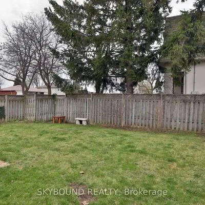 3614,&nbsp;Holden (Unit 1), Mississauga Valleys, Mississauga
