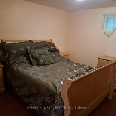 1706,&nbsp;Blackbird, Applewood, Mississauga