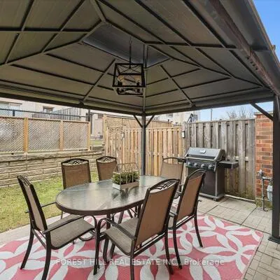 3038,&nbsp;Haines, Applewood, Mississauga