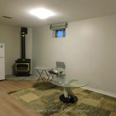 1132,&nbsp;Queen, Lorne Park, Mississauga