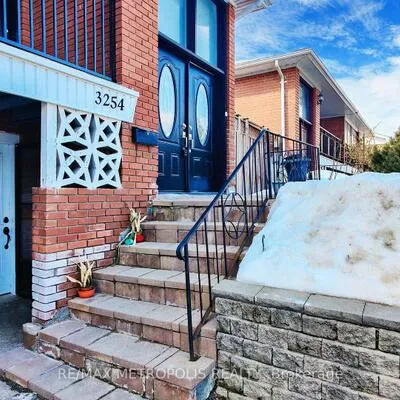 3254,&nbsp;Fieldgate, Applewood, Mississauga