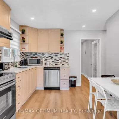 362,&nbsp;Kingsbridge Garden, Hurontario, Mississauga
