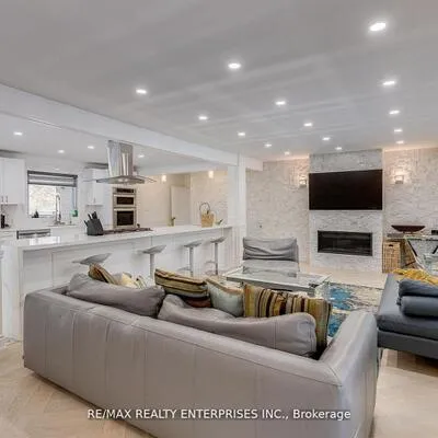 2037,&nbsp;Lynchmere, Cooksville, Mississauga