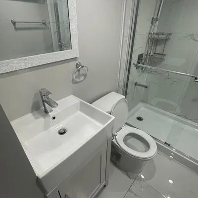 358,&nbsp;Kingsbridge Garden, Hurontario, Mississauga