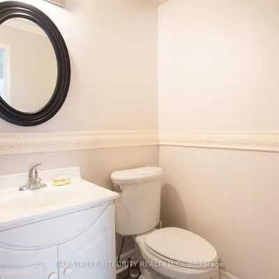 860,&nbsp;Messenger Meadow, Creditview, Mississauga