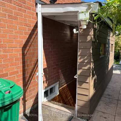 522,&nbsp;Nanak, Fairview, Mississauga