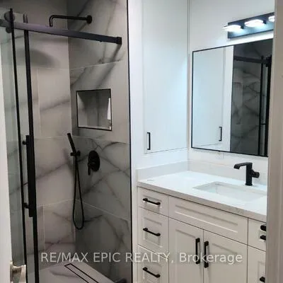 3389,&nbsp;Kelowna, Erindale, Mississauga