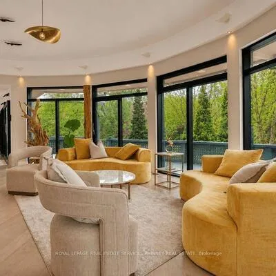 1352,&nbsp;Nocturne, Lorne Park, Mississauga
