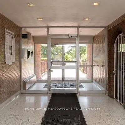 1017,&nbsp;Seneca, Port Credit, Mississauga