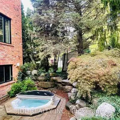1283,&nbsp;Lindburgh, Lorne Park, Mississauga