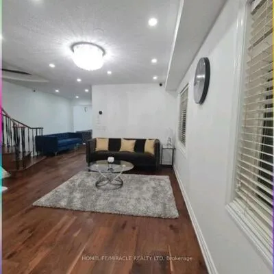 7153,&nbsp;Village, Meadowvale Village, Mississauga