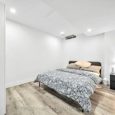 342,&nbsp;Panhellenic, Meadowvale Village, Mississauga