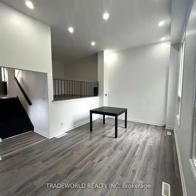 7465,&nbsp;Bybrook, Malton, Mississauga