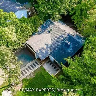 1135,&nbsp;Greenoaks, Lorne Park, Mississauga