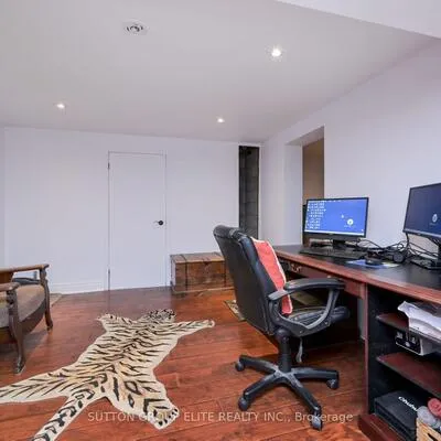 1238,&nbsp;Claredale, Mineola, Mississauga